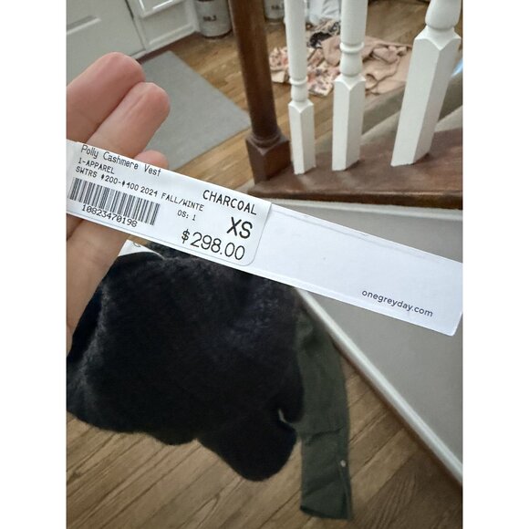 One Grey Day Polly Cashmere Vest Size XS - Picture 4 of 4